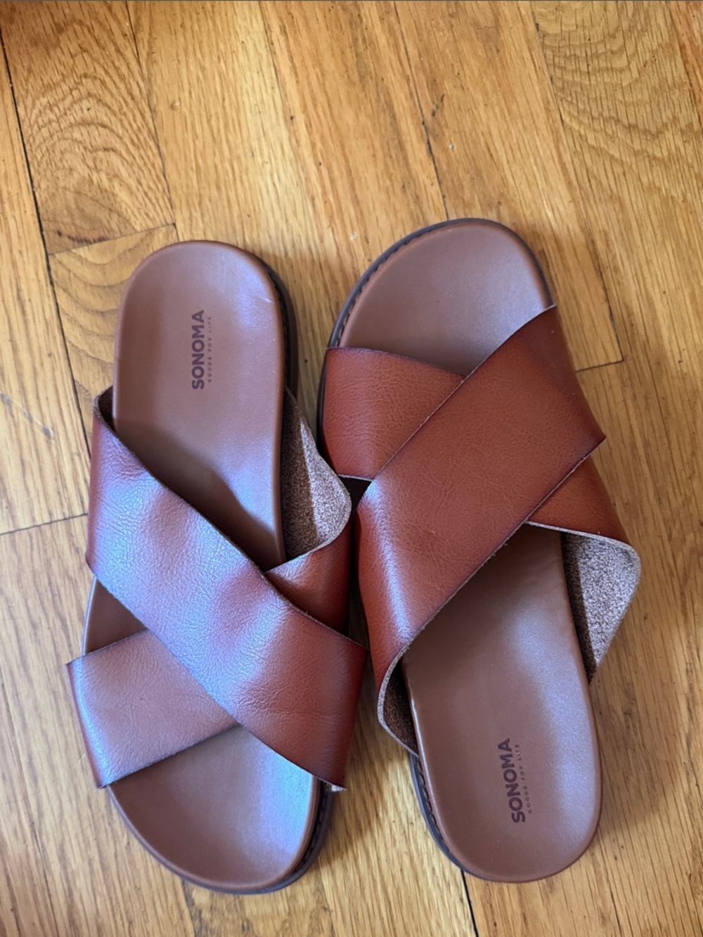Sonoma Women's Crisscross Slide Sandals in Chestnut Brown